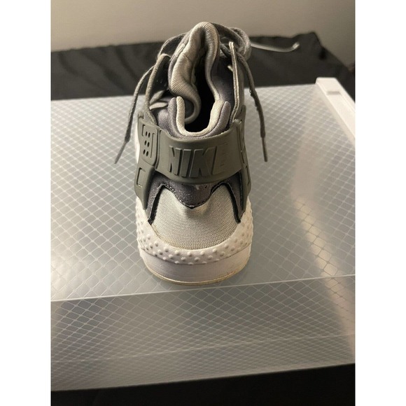 MENS YOUTH Nike Air Hurrache Grey And White Size 5Y Shoes No Box - Picture 4 of 9